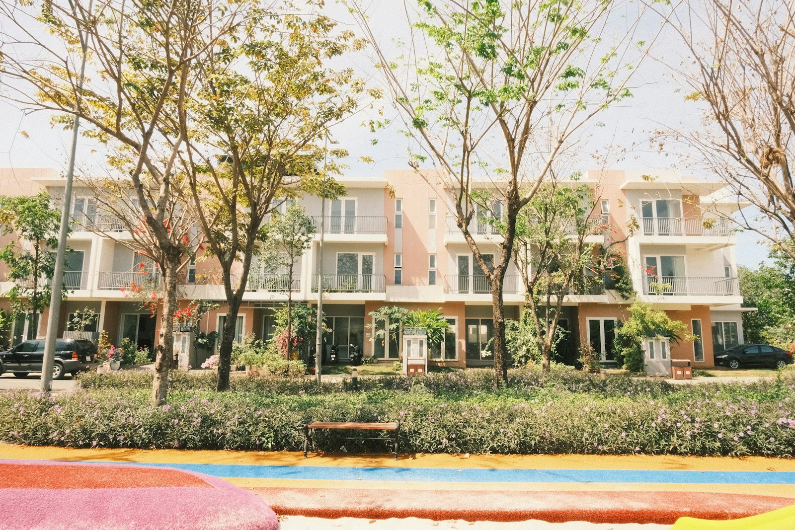 Nhà phố Vinhomes Hóc Môn trong khu đô thị Saigon Park