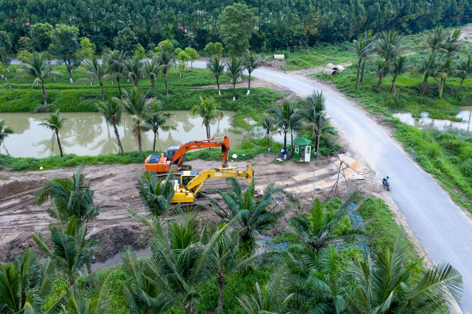 Thi công hạ tầng nội khu phân khu nhà phố Vinhomes Hóc Môn giai đoạn 1